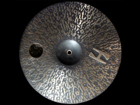 NAMM 2008: Hammerax cymbals don't need extra hardware